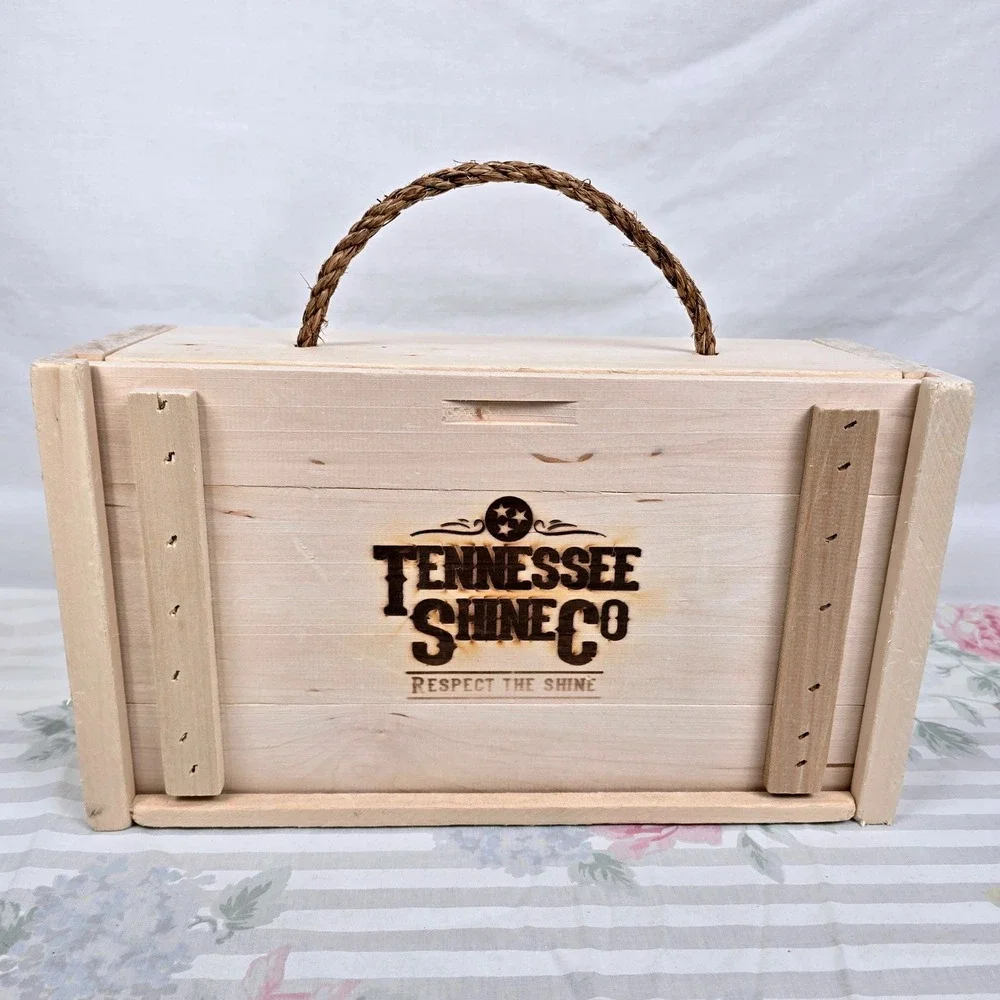 Tennessee Shine Co Wooden‎ Crate Storage Box Rope Handle